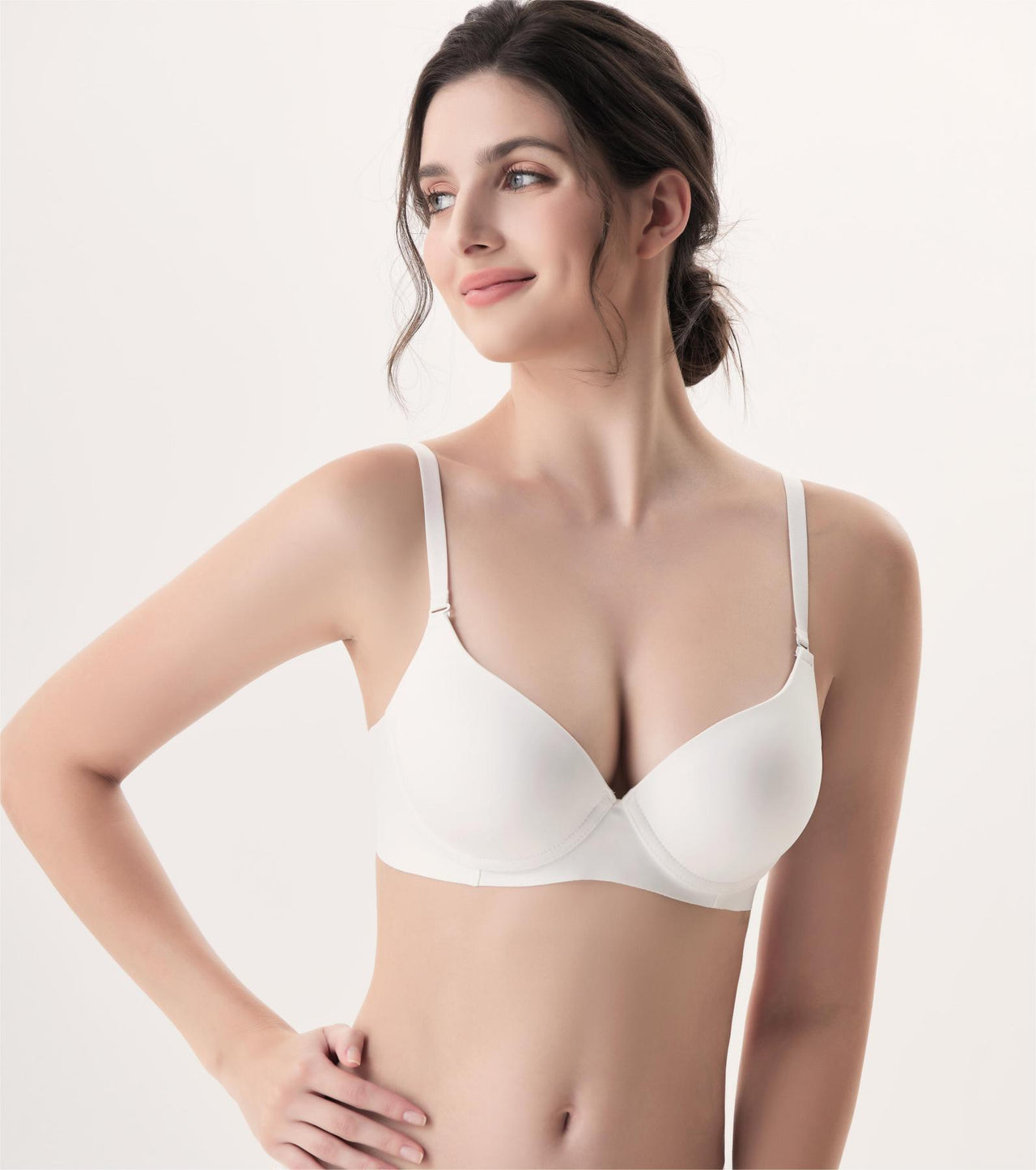 Smooth simple seamless one-piece thin bra